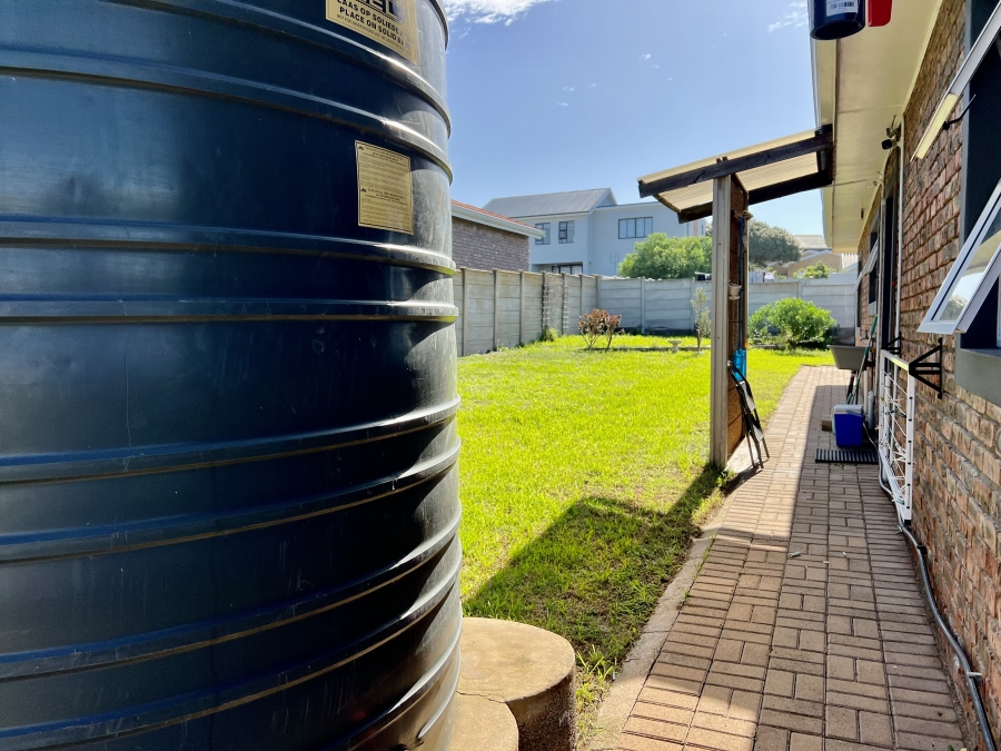 3 Bedroom Property for Sale in Stilbaai Wes Western Cape